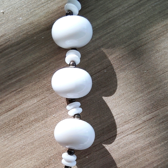 White Lucife Beaded Necklace Elegant Jewelry - Picture 4 of 5
